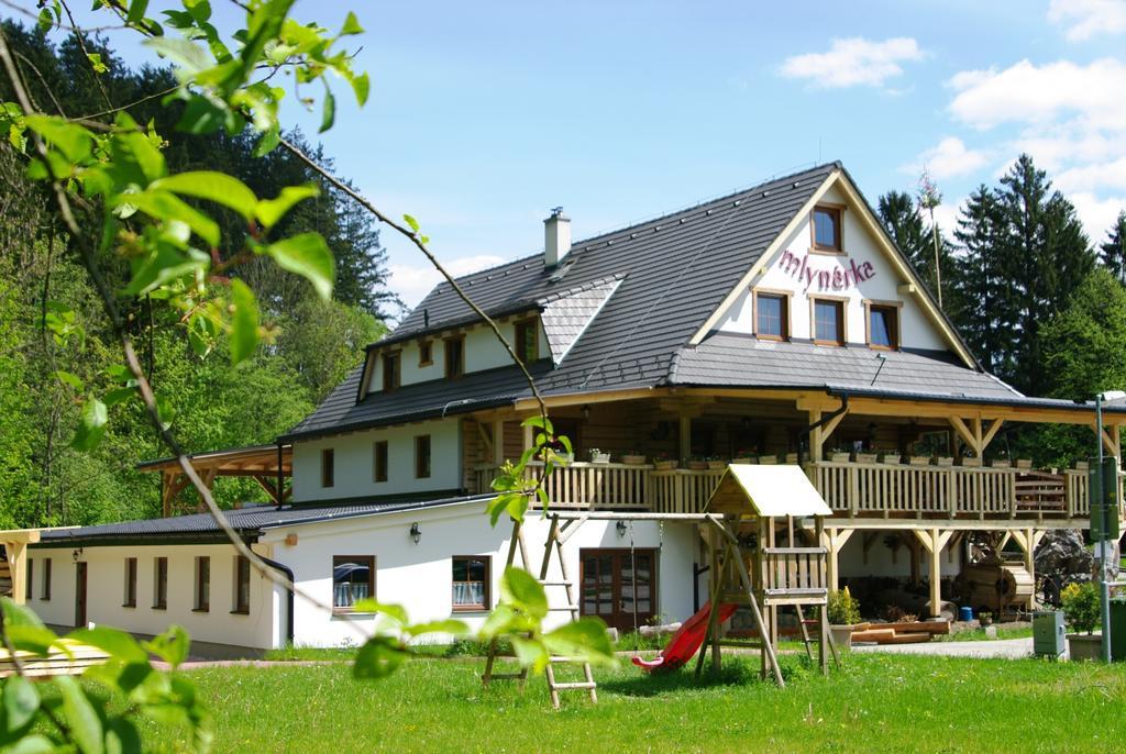 Penzion Mlynarka Rajecke Teplice Exterior photo